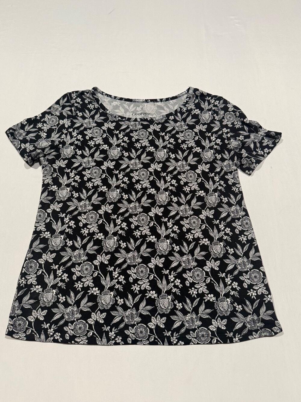 George Women’s Floral Stretch Top Size L Black White Short Sleeve Made In Mexi